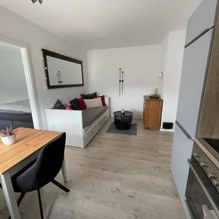 Ferienwohnung Am Marktplatz - Zentrale Lage Vor Den Toren Flensburgs, Mit Vollstaendiger Ausstattung Und Balkon Harrislee Bagian luar foto